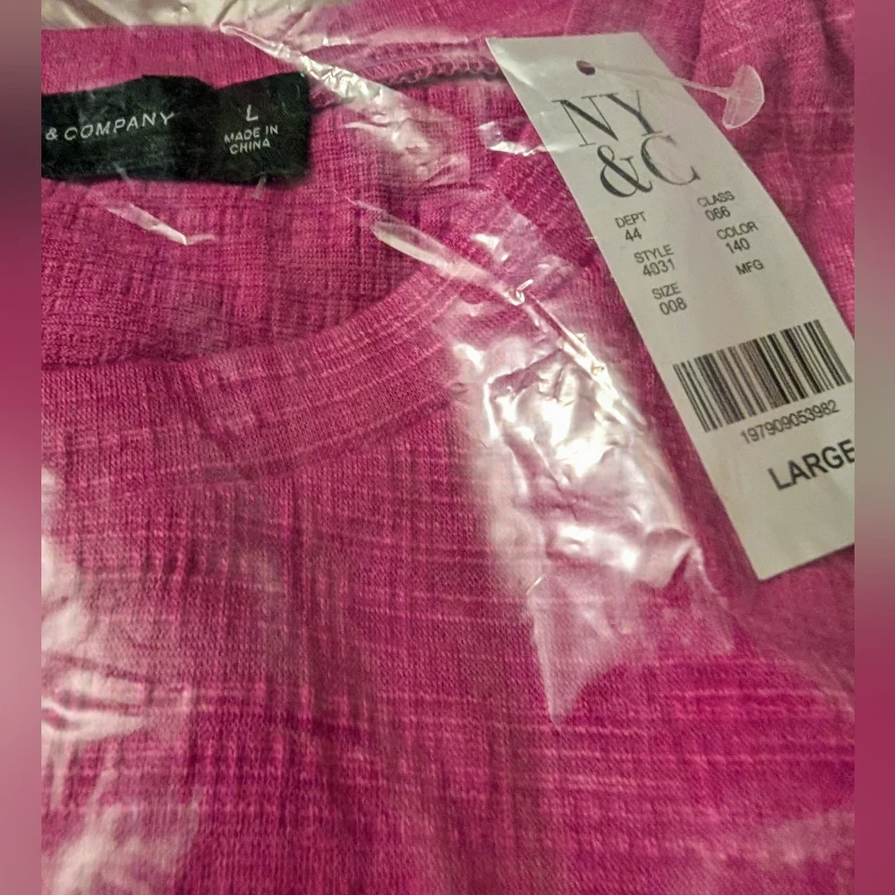 New York & Company Crew Neck Twist Puff Sleeve Top - Picture 5 of 5